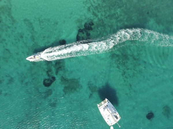 Swell Lagoon Catamaran 42ft.